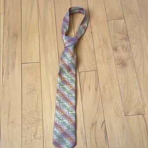 Sophisticated Paisley Tie in Multicolor